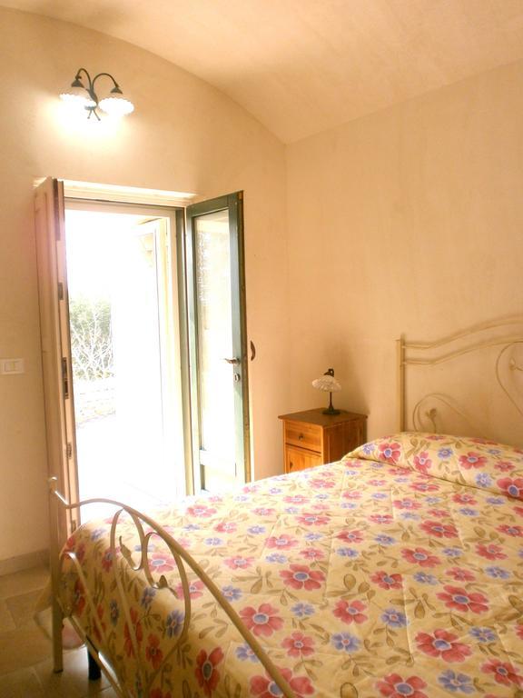 Trullo Villa Giuliana Con Giardino Posizione Panoramica Free Wifi Ostuni Cameră foto